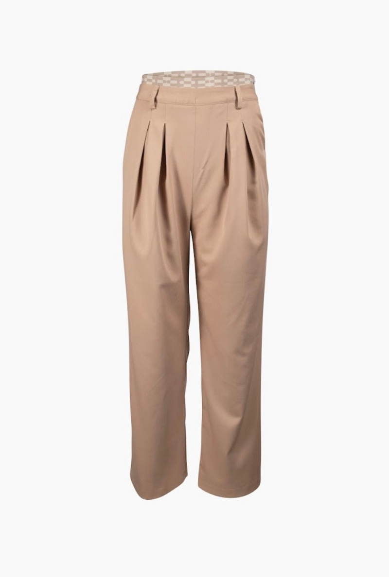 Perfect fit petite pants for women under 5'4